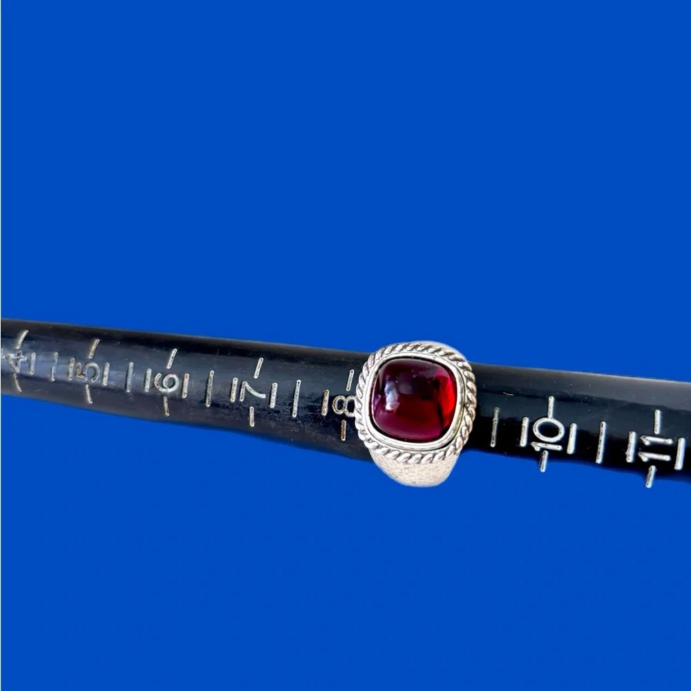 Brighton Color Clique hammered  Ring  RED Caboch Size 9. - Picture 5 of 7